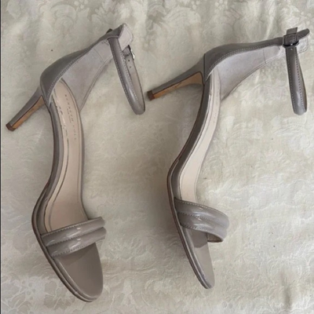 Kenneth Cole Taupe Open Toe Heels, Size 8.5 Medium